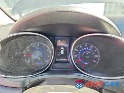 Zdjęcie 9 z 13 samochodu: 2014 HYUNDAI SANTA FE SPORT 2.0T VIN:5XYZU3LA1EG227815 - miniatura