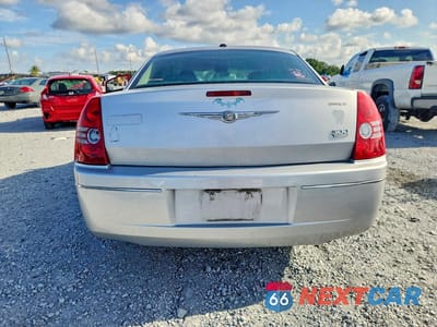 Zdjęcie 6 z 12 samochodu: 2010 CHRYSLER 300 TOURING VIN:2C3CA5CVXAH276296 - miniatura
