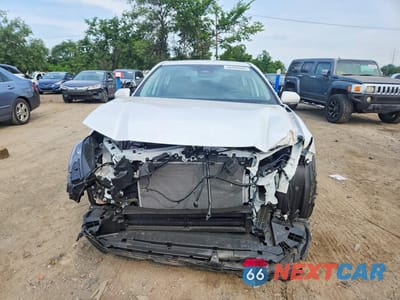 Piąte zdjęcie samochodu w środku: 2025 TOYOTA CAMRY LE VIN:4T1DAACK3SU629423 - miniatura
