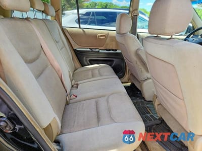 Zdjęcie 11 z 13 samochodu: 2001 TOYOTA HIGHLANDER BASE VIN:JTEGF21A010019838 - miniatura
