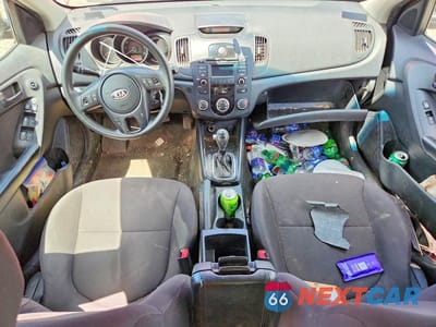 Zdjęcie 8 z 13 samochodu: 2011 KIA FORTE EX VIN:KNAFU5A29B5378784 - miniatura