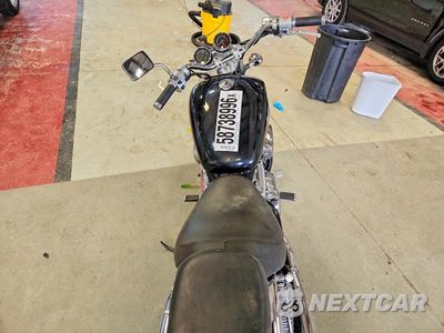 Zdjęcie 6 z 9 samochodu: 2000 HONDA VF750 C VIN:JH2RC4307YM600110 - miniatura