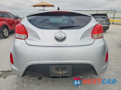 Zdjęcie 6 z 12 samochodu: 2014 HYUNDAI VELOSTER BASE VIN:KMHTC6AD3EU188582 - miniatura