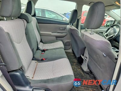 Zdjęcie 10 z 12 samochodu: 2017 TOYOTA PRIUS V TWO VIN:JTDZN3EUXHJ064400 - miniatura