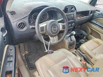 Zdjęcie 8 z 13 samochodu: 2012 JEEP COMPASS LIMITED VIN:1C4NJCCB1CD526944 - miniatura