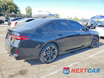 Trzecie zdjęcie samochodu z tyłu: 2024 BMW 530 I VIN:WBA43FJ00RCS32245 - miniatura