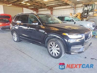 Czwarte zdjęcie samochodu z boku: 2016 VOLVO XC90 T6 VIN:YV4A22PK2G1061899 - miniatura
