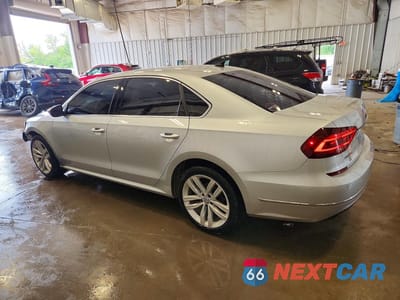 Drugie zdjęcie samochodu z przodu: 2018 VOLKSWAGEN PASSAT SE VIN:1VWBA7A35JC040319 - miniatura