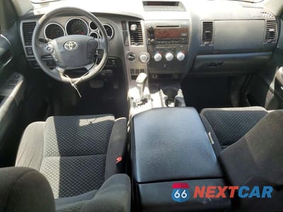 Zdjęcie 8 z 12 samochodu: 2012 TOYOTA TUNDRA CREWMAX SR5 VIN:5TFDY5F19CX231093 - miniatura