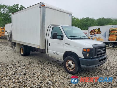Czwarte zdjęcie samochodu z boku: 2011 FORD E450 BOX TRUCK VIN:1FDXE4FL6BDA31964 - miniatura