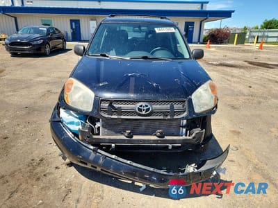 Piąte zdjęcie samochodu w środku: 2004 TOYOTA RAV4 BASE VIN:JTEGD20V240010105 - miniatura