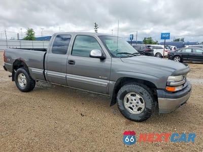 Czwarte zdjęcie samochodu z boku: 2000 CHEVROLET SILVERADO K1500 VIN:2GCEK19TXY1320557 - miniatura