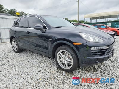 Czwarte zdjęcie samochodu z boku: 2013 PORSCHE CAYENNE VIN:WP1AF2A25DLA22397 - miniatura