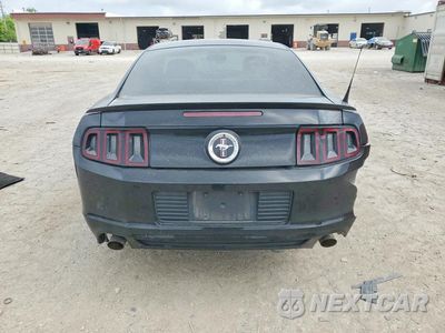 Zdjęcie 6 z 12 samochodu: 2013 FORD MUSTANG VIN:1ZVBP8AM0D5215839 - miniatura
