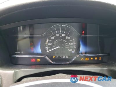 Zdjęcie 9 z 12 samochodu: 2015 LINCOLN MKS VIN:1LNHL9FTXFG606109 - miniatura