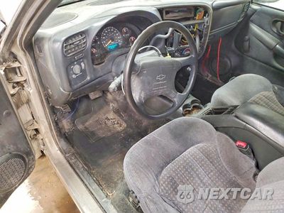 Zdjęcie 8 z 13 samochodu: 1998 CHEVROLET S TRUCK S10 VIN:1GCCS1949W8222940 - miniatura