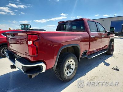 Trzecie zdjęcie samochodu z tyłu: 2020 CHEVROLET SILVERADO K2500 HEAVY DUTY LTZ VIN:1GC4YPEY6LF113583 - miniatura