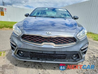 Piąte zdjęcie samochodu w środku: 2021 KIA FORTE GT LINE VIN:3KPF34AD0ME297133 - miniatura