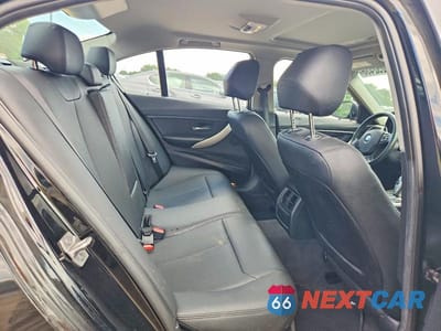 Zdjęcie 10 z 12 samochodu: 2016 BMW 320 XI VIN:WBA8E5G54GNU21359 - miniatura