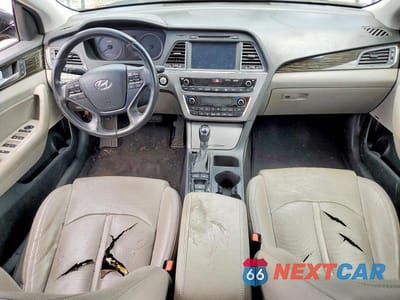 Zdjęcie 8 z 13 samochodu: 2016 HYUNDAI SONATA HYBRID LIMITED VIN:KMHE34L18GA009540 - miniatura