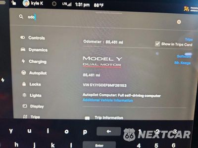 Zdjęcie 9 z 13 samochodu: 2021 TESLA MODEL Y VIN:5YJYGDEF9MF261153 - miniatura