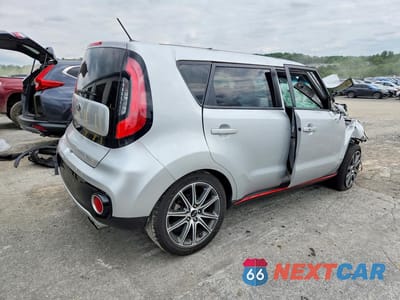 Trzecie zdjęcie samochodu z tyłu: 2017 KIA SOUL ! VIN:KNDJX3AA0H7482769 - miniatura