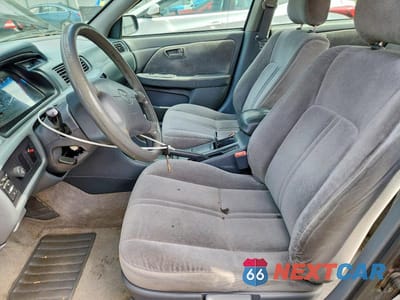 Zdjęcie 7 z 12 samochodu: 2000 TOYOTA CAMRY CE VIN:4T1BG22K5YU986186 - miniatura