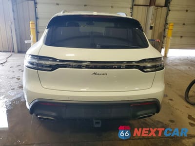 Zdjęcie 6 z 13 samochodu: 2023 PORSCHE MACAN BASE VIN:WP1AA2A51PLB20937 - miniatura