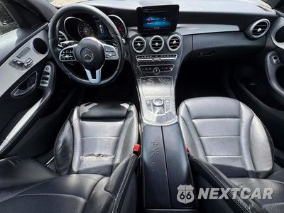 Zdjęcie 9 z 10 samochodu: 2019 MERCEDES-BENZ C 300 4MATIC VIN:55SWF8EB0KU315837 - miniatura