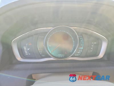 Zdjęcie 9 z 12 samochodu: 2016 VOLVO XC60 T5 PREMIER VIN:YV440MDK3G2785243 - miniatura