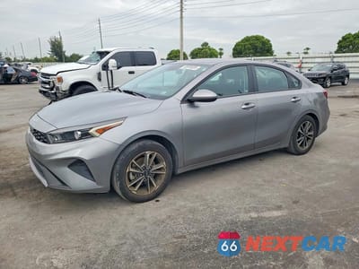 2023 KIA FORTE LXS 3KPF24AD8PE663041 - główne zdjęcie licytacji z USA - miniatura