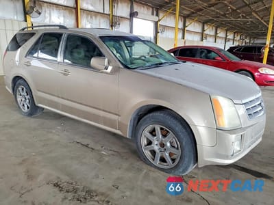 Czwarte zdjęcie samochodu z boku: 2005 CADILLAC SRX VIN:1GYEE637650225236 - miniatura