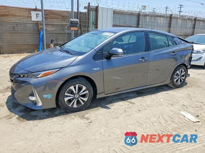 2017 TOYOTA PRIUS PRIME ADVANCED JTDKARFP4H3046715 - główne zdjęcie licytacji z USA - miniatura