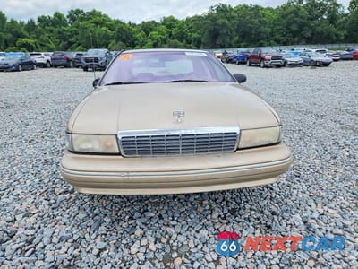 Piąte zdjęcie samochodu w środku: 1995 CHEVROLET CAPRICE / IMPALA CLASSIC SS VIN:1G1BL52P4SR157433 - miniatura