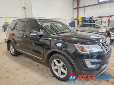 Czwarte zdjęcie samochodu z boku: 2017 FORD EXPLORER XLT VIN:1FM5K8DH2HGD71738 - miniatura