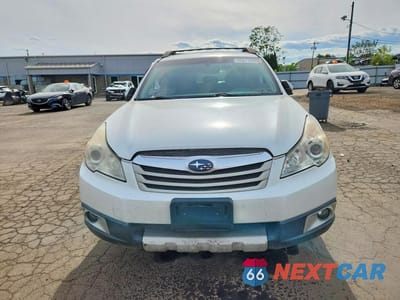 Piąte zdjęcie samochodu w środku: 2011 SUBARU OUTBACK 3.6R LIMITED VIN:4S4BRDKC4B2437290 - miniatura