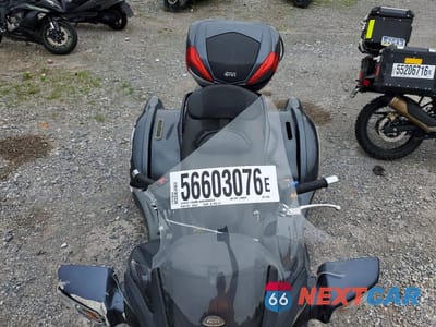 Piąte zdjęcie samochodu w środku: 2012 SUZUKI AN650 A VIN:JS1CP51B9C2101126 - miniatura