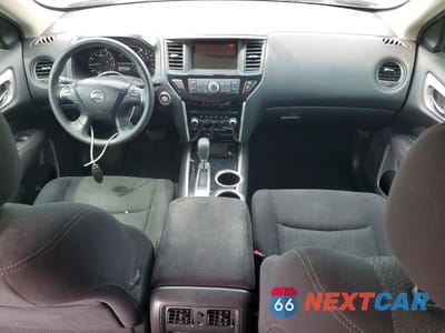 Zdjęcie 8 z 13 samochodu: 2014 NISSAN PATHFINDER S VIN:5N1AR2MN4EC633324 - miniatura