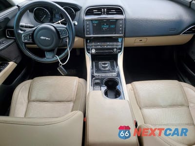 Zdjęcie 8 z 12 samochodu: 2017 JAGUAR XE PRESTIGE VIN:SAJAE4BG0HA965391 - miniatura