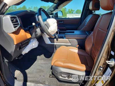 Zdjęcie 7 z 12 samochodu: 2024 TOYOTA TUNDRA 1794 EDITION HV VIN:5TFMC5DB7RX048701 - miniatura