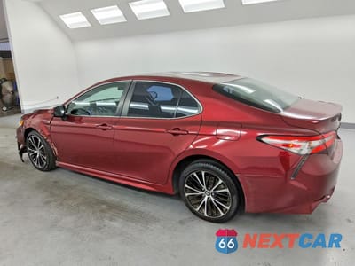 Drugie zdjęcie samochodu z przodu: 2018 TOYOTA CAMRY SE VIN:4T1B11HK3JU616749 - miniatura