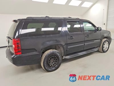 Trzecie zdjęcie samochodu z tyłu: 2007 CHEVROLET SUBURBAN C1500 VIN:1GNFC16037R216971 - miniatura
