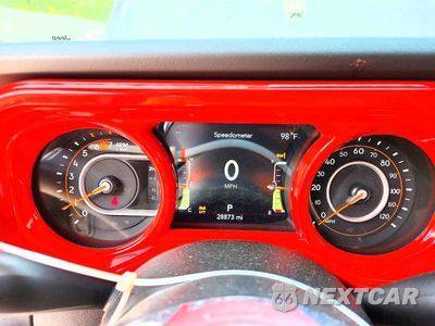 Zdjęcie 9 z 14 samochodu: 2025 JEEP WRANGLER SAHARA VIN:1C4PJXEN4SW531825 - miniatura