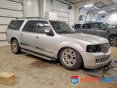 Czwarte zdjęcie samochodu z boku: 2012 LINCOLN NAVIGATOR L VIN:5LMJJ3J55CEL06382 - miniatura