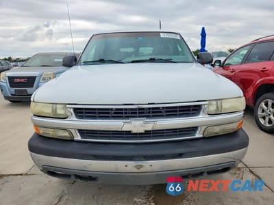 Piąte zdjęcie samochodu w środku: 2001 CHEVROLET SUBURBAN K1500 VIN:3GNFK16T01G251102 - miniatura