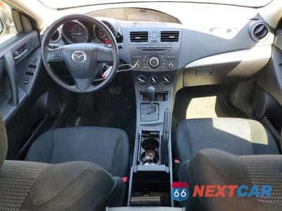 Zdjęcie 8 z 13 samochodu: 2012 MAZDA 3 I VIN:JM1BL1UF9C1684310 - miniatura