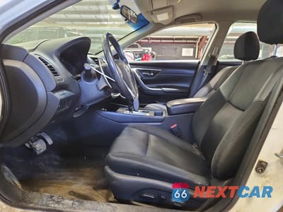 Zdjęcie 7 z 12 samochodu: 2016 NISSAN ALTIMA 2.5 SR VIN:1N4AL3AP6GC197926 - miniatura