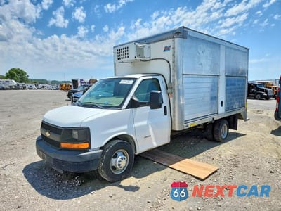 2015 CHEVROLET EXPRESS REFRIGERATED BOX TRUCK 1GB6G5CG9F1154032 - główne zdjęcie licytacji z USA - miniatura