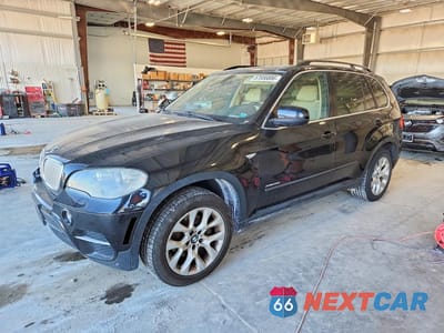 2013 BMW X5 XDRIVE35I 5UXZV4C52D0E06635 - główne zdjęcie licytacji z USA - miniatura