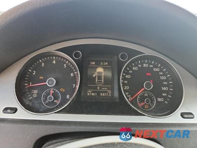 Zdjęcie 9 z 12 samochodu: 2010 VOLKSWAGEN CC SPORT VIN:WVWNN7AN4AE561056 - miniatura